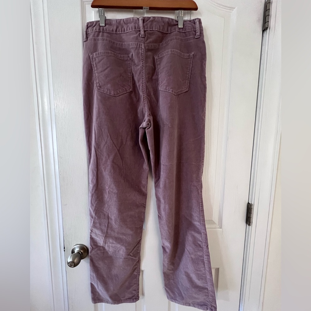 Bandolino lavender crushed corduroy pants. Missy size 12 Mandie